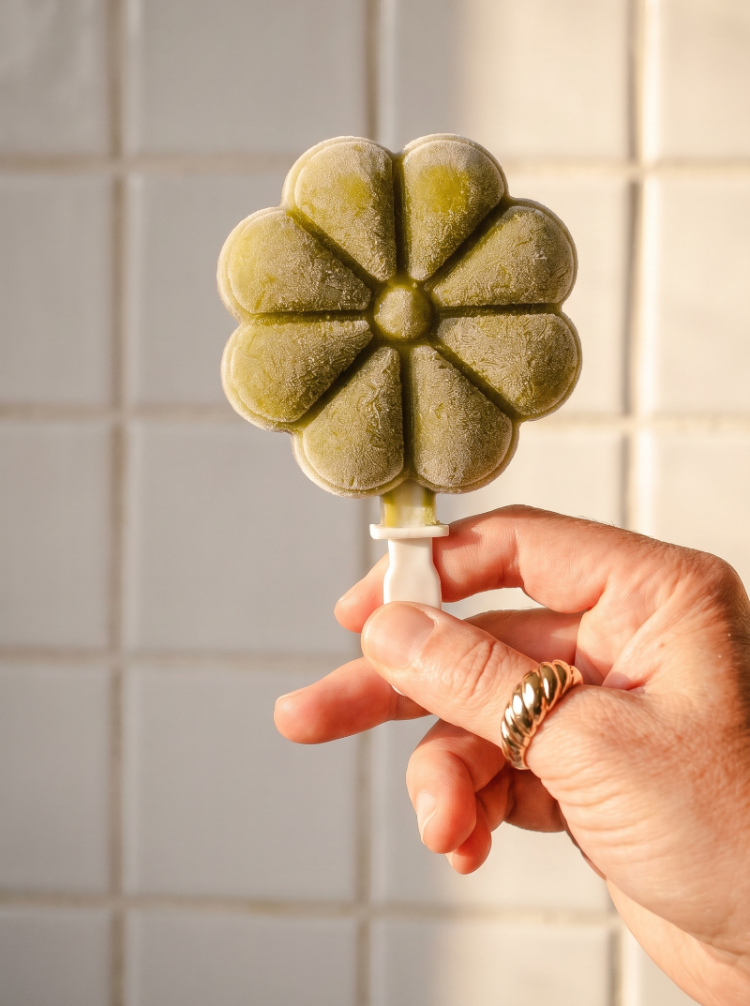 LEARN HOW TO MAKE MATCHA POPSICLES!